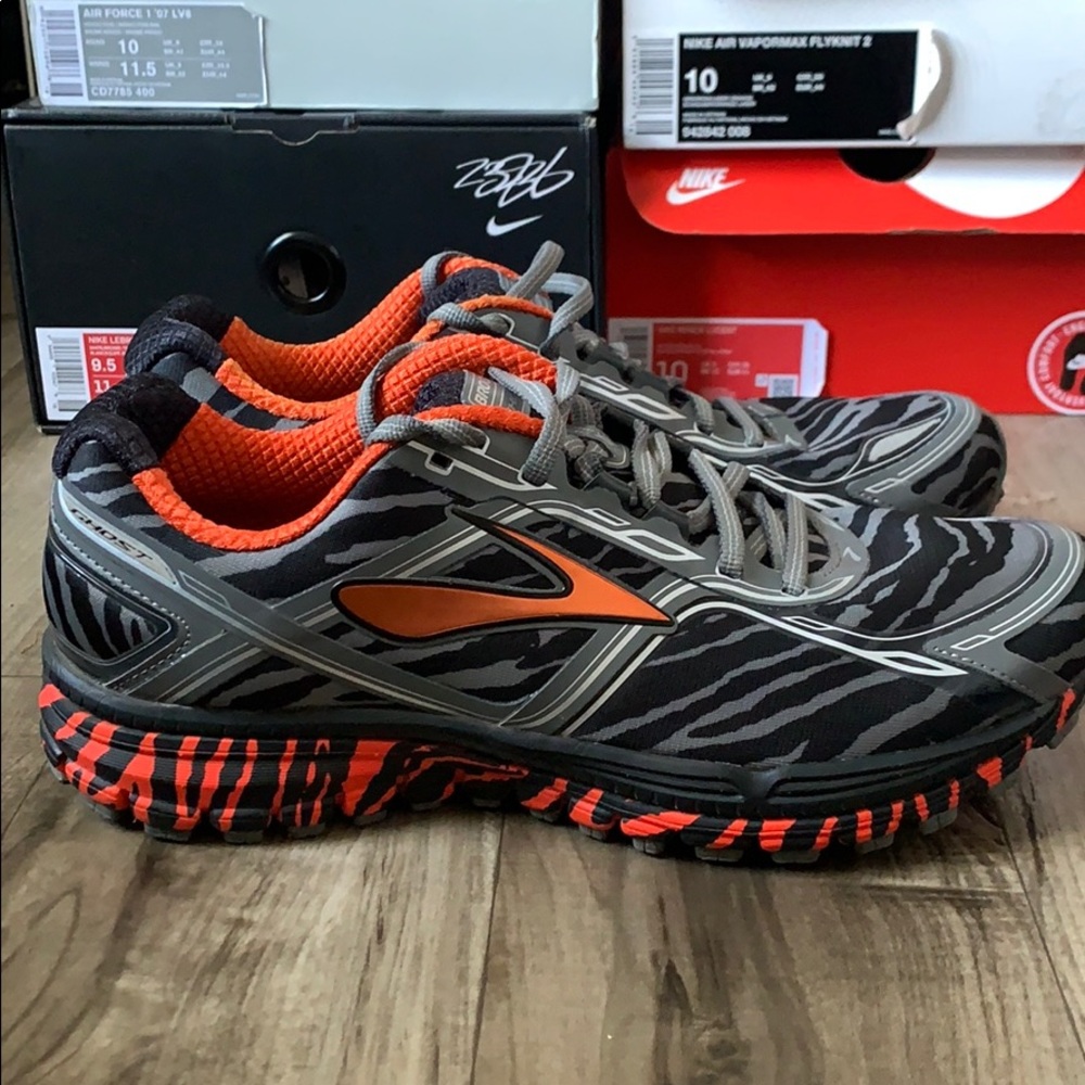 Brook’s Ghost 8 Trail Running Shoes